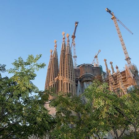 Gaudi Apartment Barcelona Buitenkant foto